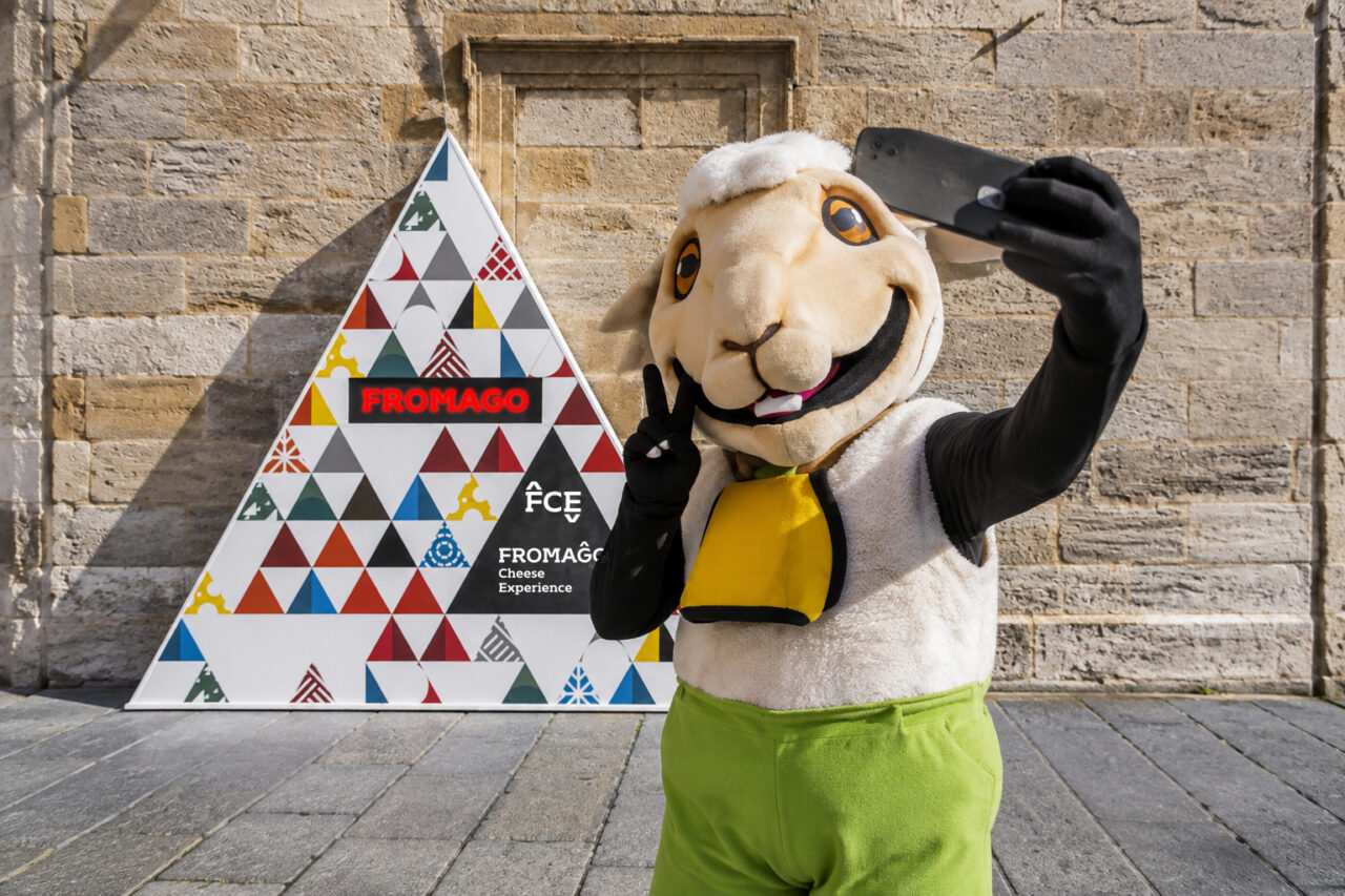 FROMAGO Cheese Experience · Zamora - Be part of FROMAGO’s history. Take part in the Time Gallery
