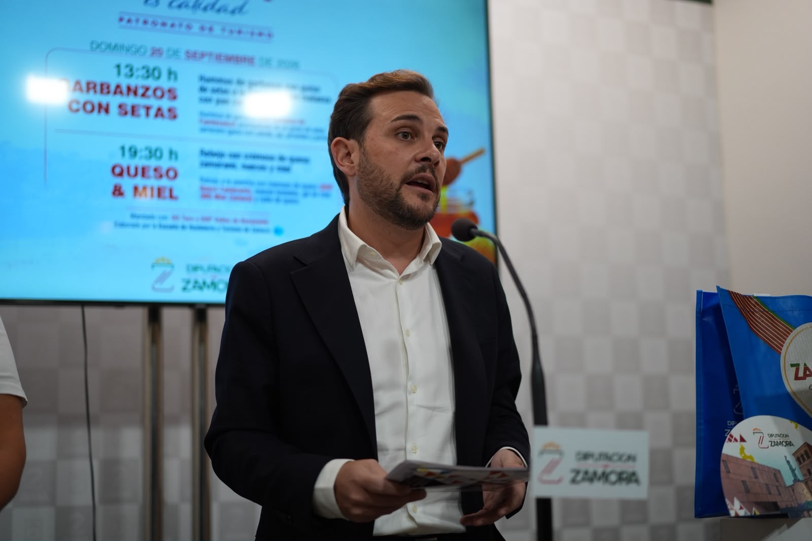Víctor López de la Parte, vicepresidente de la Diputación de Zamora, durante la presentación del programa de FROMAGO 2026