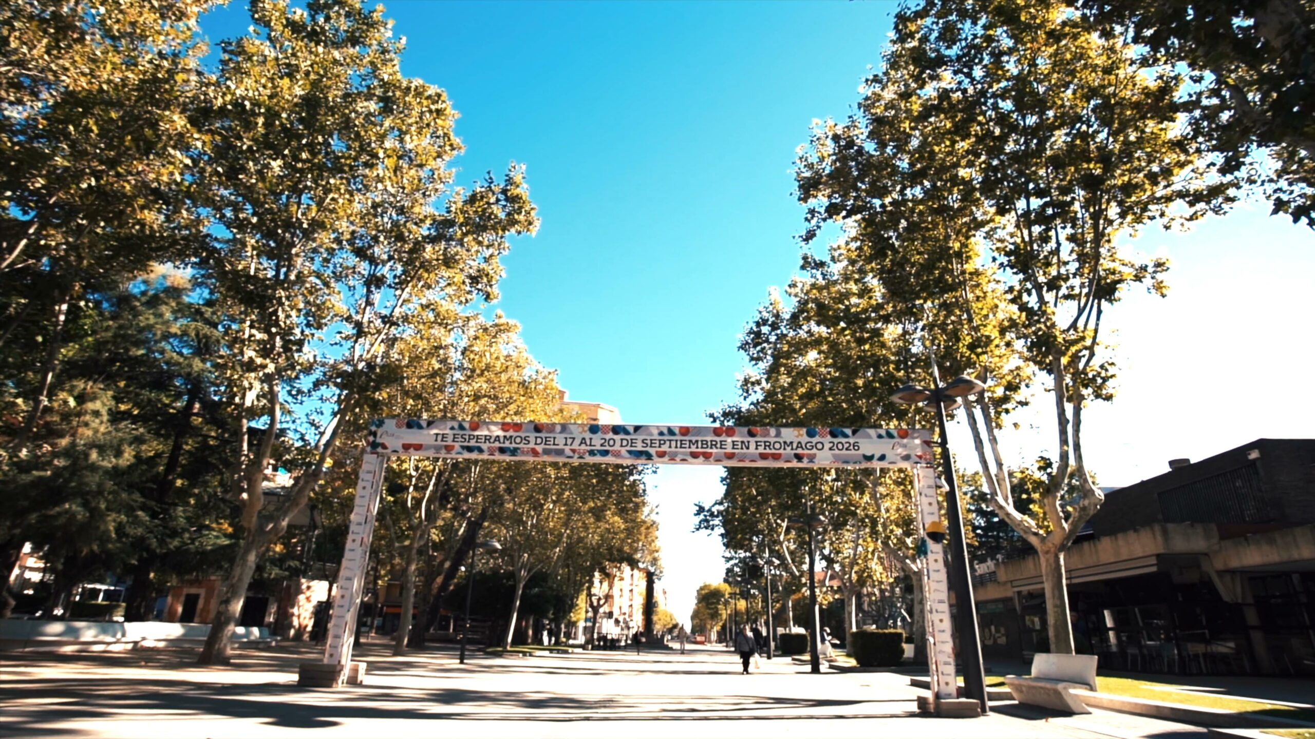 Ambiente de FROMAGO en el casco histórico de Zamora