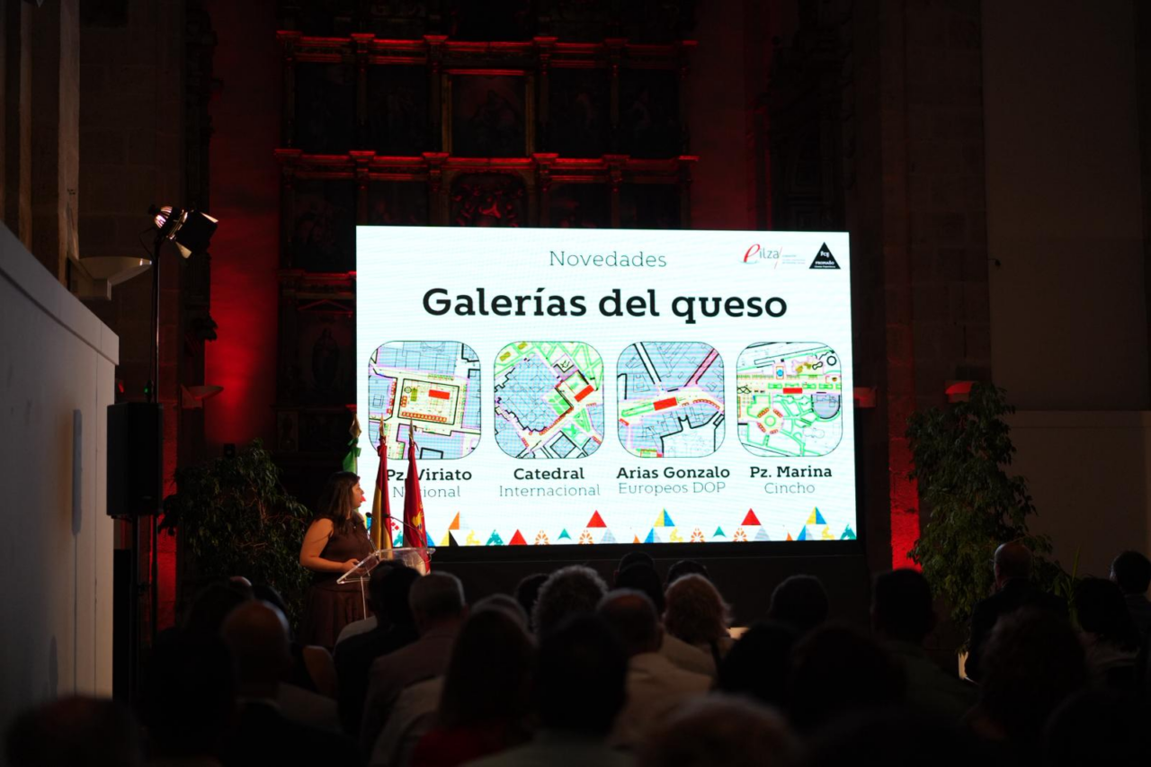 Público asistente a la presentación oficial de Fromago 2026